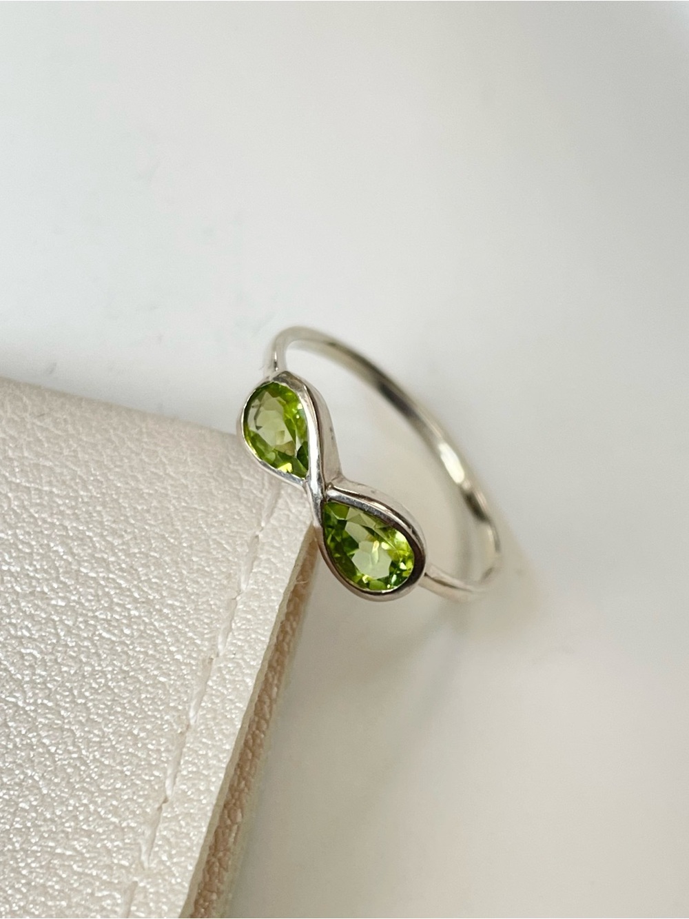 Natural Peridot ring in 925 Sterling Silver Infinity peridot Ring, US: 7 &8 - Picture 12 of 12